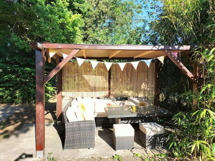 Cosy Cottage With Vineyard View Near Goodwood Chichester Exterior foto